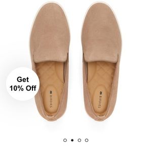 NWT Birdies the swift